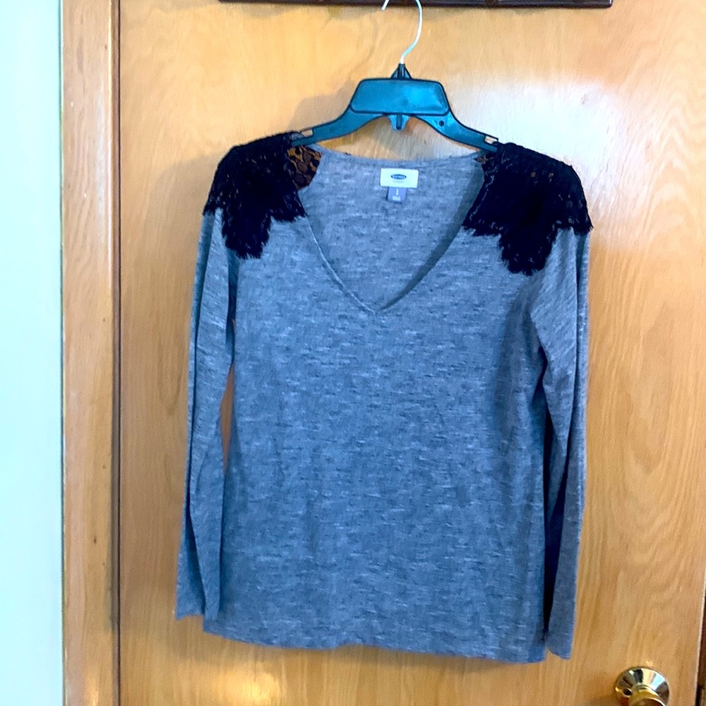 Old Navy long sleeve grey blouse